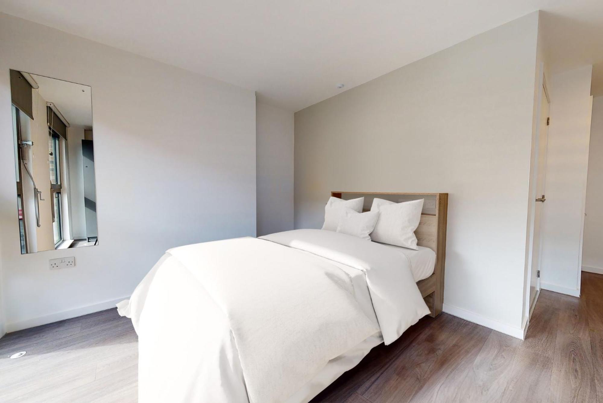 Appartamento Private Bedrooms With Shared Kitchen, And At Canvas Near The Centre *